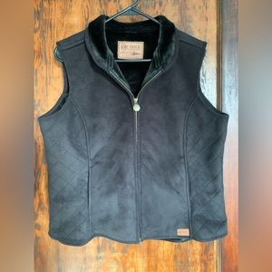 Outback Trading Company Vest: style crestwick 23090